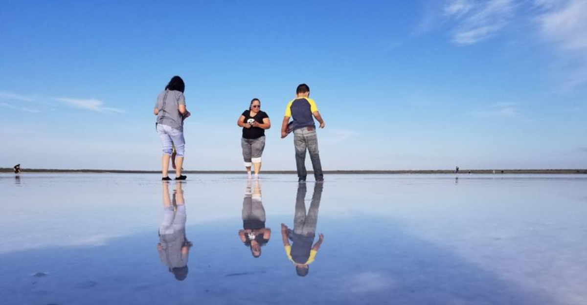 Walk On Water At This Incredible Texas Lake Resting On 4 Million Tons Of Salt