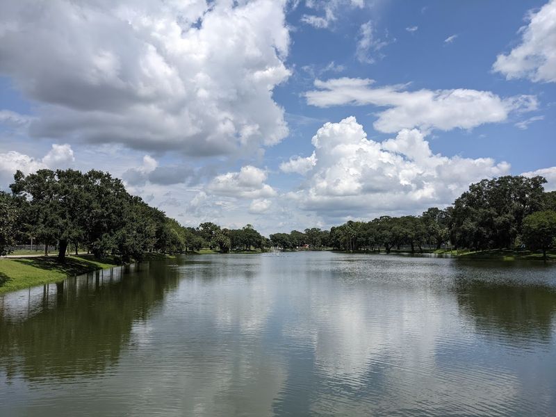 Warm Weather Without the Tropical Extremes