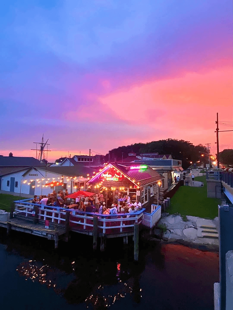 Waterfront Atmosphere You Simply Cannot Fake Waterfront Atmosphere You Simply Cannot Fake