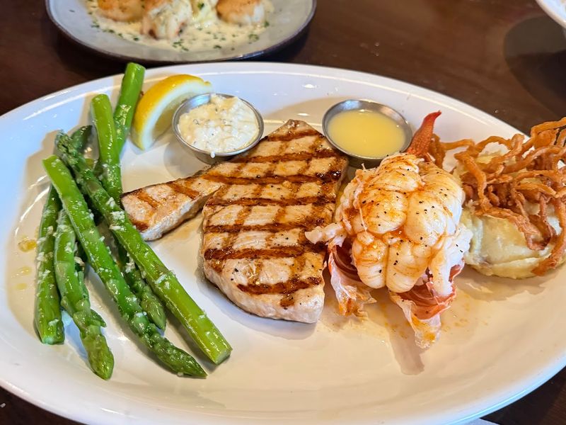 Weekend Brunch With Bottomless Mimosas