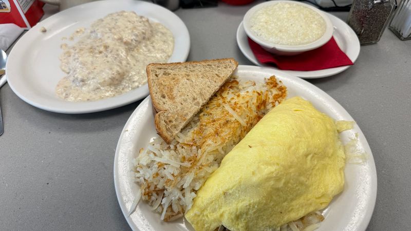 Western Omelet That Keeps Guests Coming Back Western Omelet That Keeps Guests Coming Back