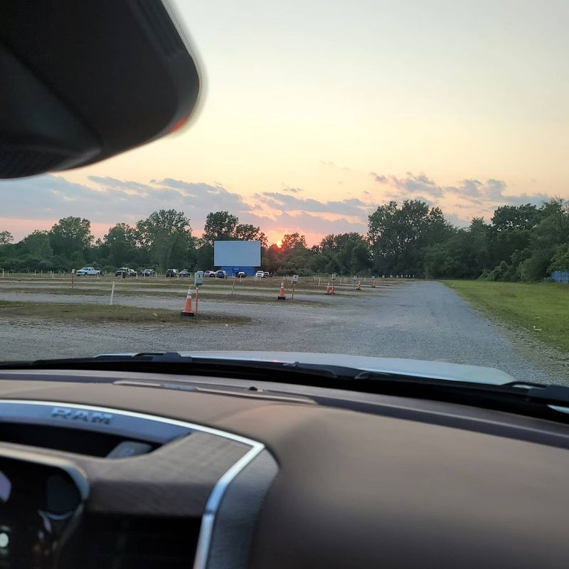 What to Pack for the Perfect Drive-In Night What to Pack for the Perfect Drive-In Night
