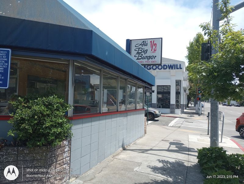 Why Al's Big Burger Is Worth Every Mile of the Drive