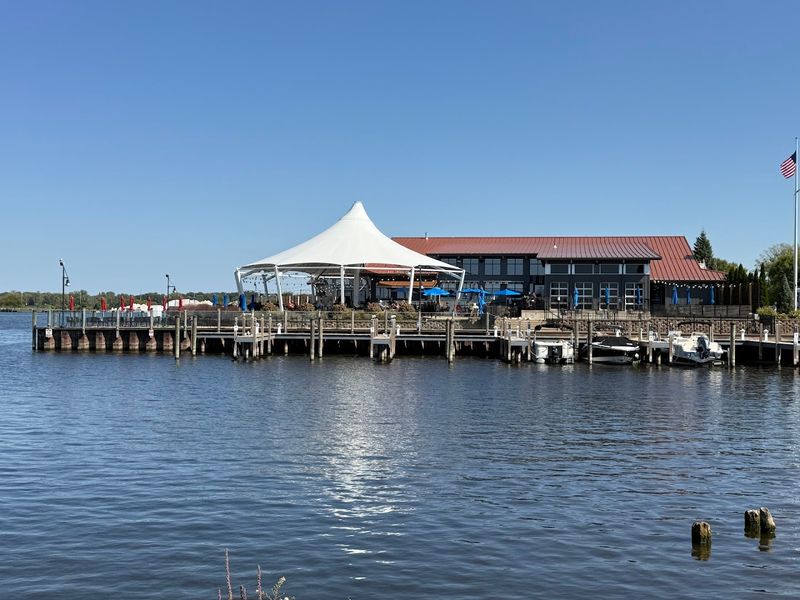 Why Boatwerks Earns Its 4.4-Star Reputation