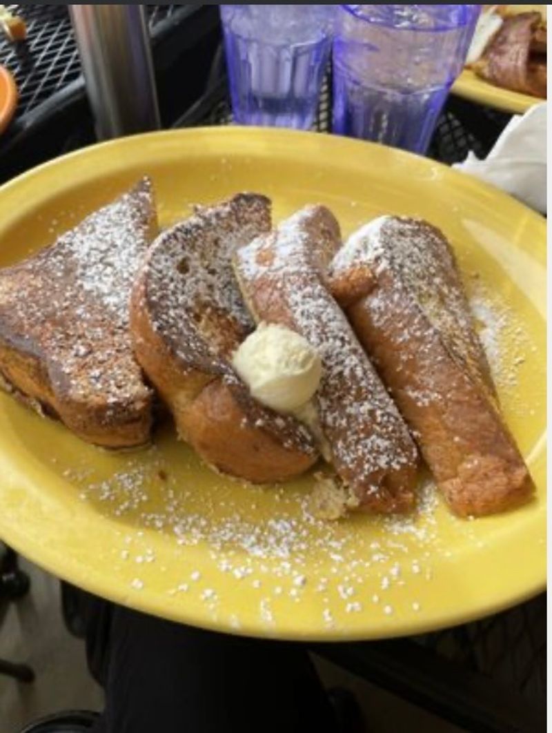 Why Breakfast On Broadway Keeps Earning Five Stars