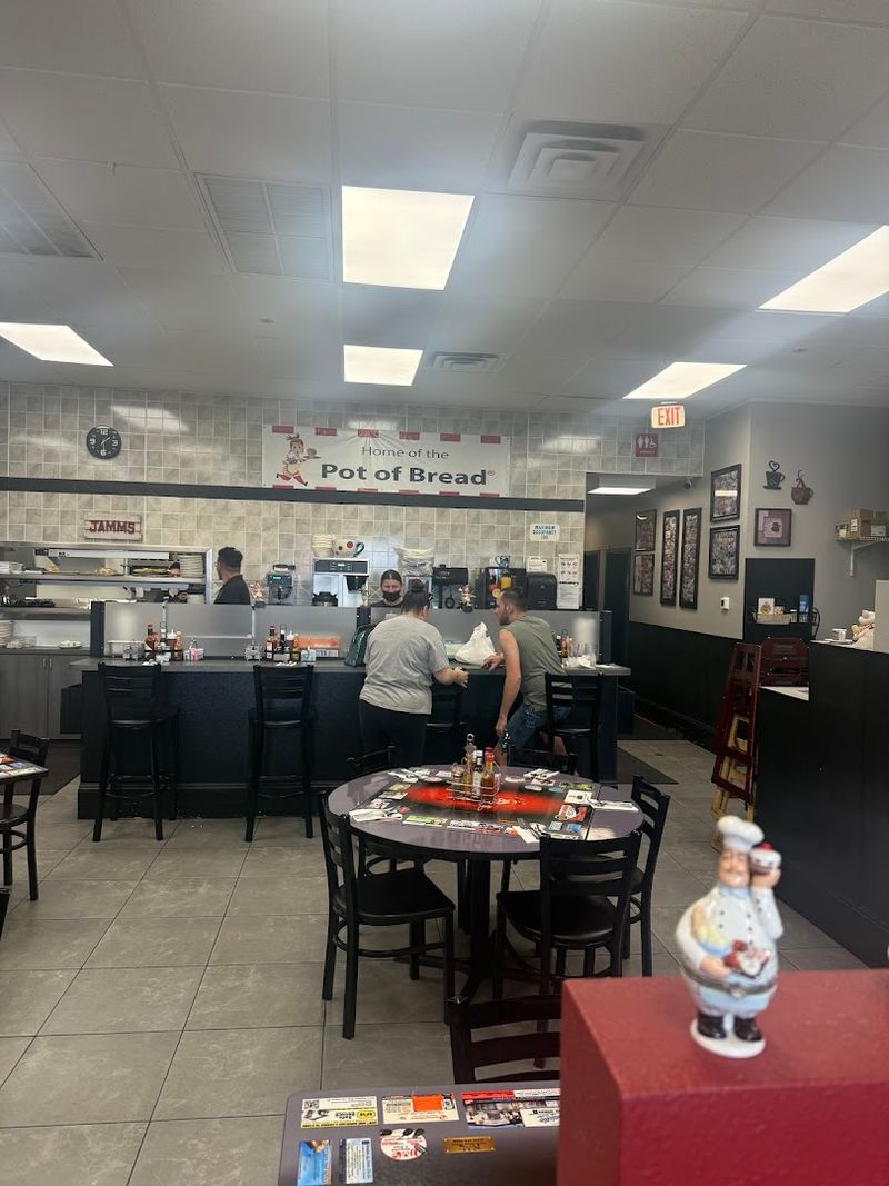 Why Jamms Belongs on Every Las Vegas Foodie List Why Jamms Belongs on Every Las Vegas Foodie List