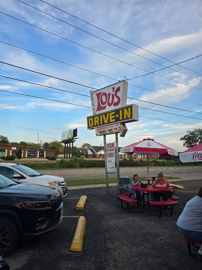 Why Lou's Drive-In Deserves a Spot on Your Peoria Bucket List