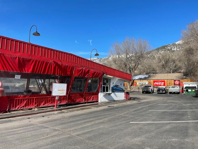 Why Road Trippers Keep Choosing Vicco's as Their Must-Stop