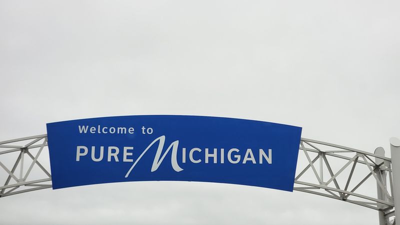 Why Road Trippers Take Detours Just For This Sign