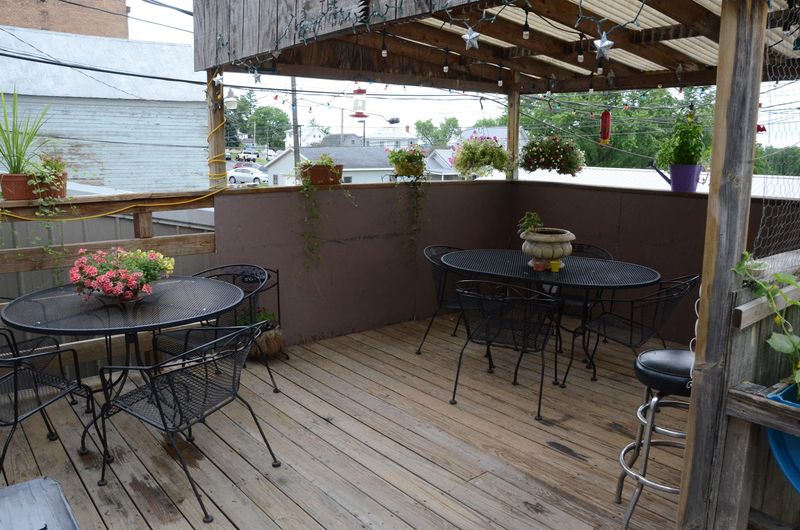 Why Small Town Saloon Deserves a Spot on Your Illinois Bucket List