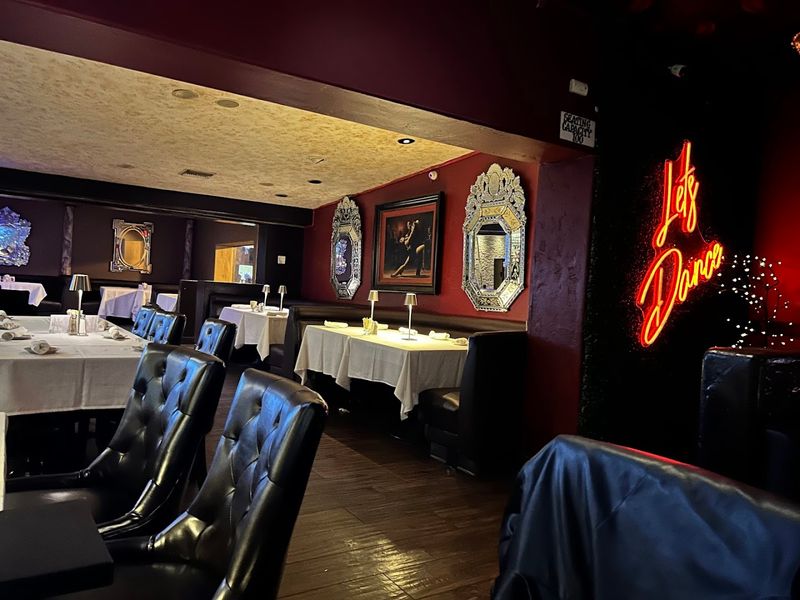 Why Steven's Keeps Drawing Crowds After 74 Years