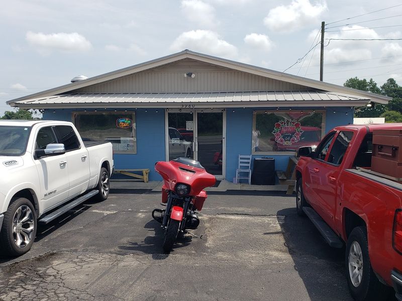 Why Sweet Bee's Is a Destination, Not Just a Pit Stop