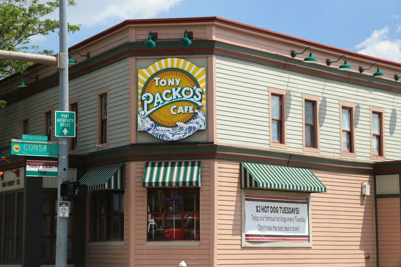 Why Tony Packo's Deserves a Spot on Every Ohio Road Trip