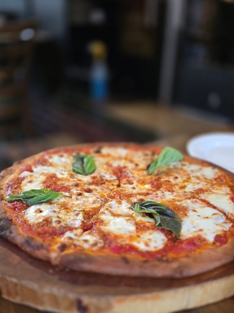 Wood-Fired Pizza With the Perfect Char
