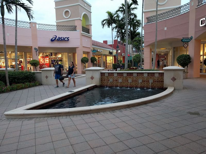 Worth the Drive From Anywhere in Southwest Florida Worth the Drive From Anywhere in Southwest Florida