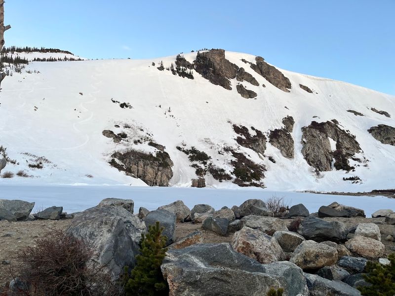 Year-Round Ice and Snow That Surprises Every Season Year-Round Ice and Snow That Surprises Every Season