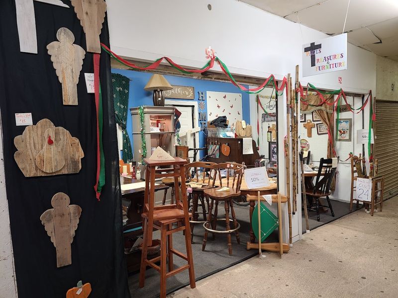 Yester-Year Antiques & Flea Market - Greensboro, Georgia