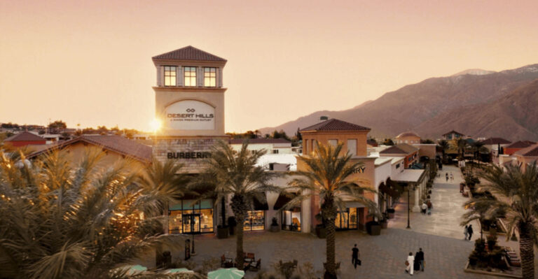 You Can Spend Hours Exploring This Incredible California Outlet Mall Without Overspending