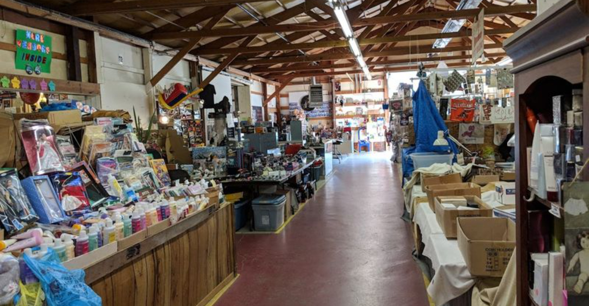You Havent Experienced Ohio Until Youve Explored This Massive Flea Market