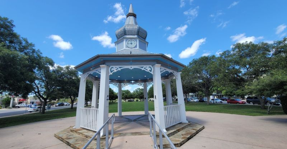You May Be Surprised To Discover One Of Americas Happiest Towns Is Right Here In