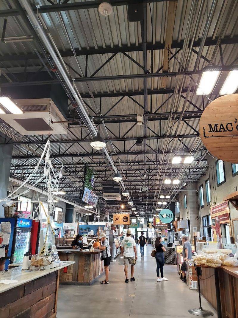 17 Vendors Means Something for Absolutely Everyone 17 Vendors Means Something for Absolutely Everyone