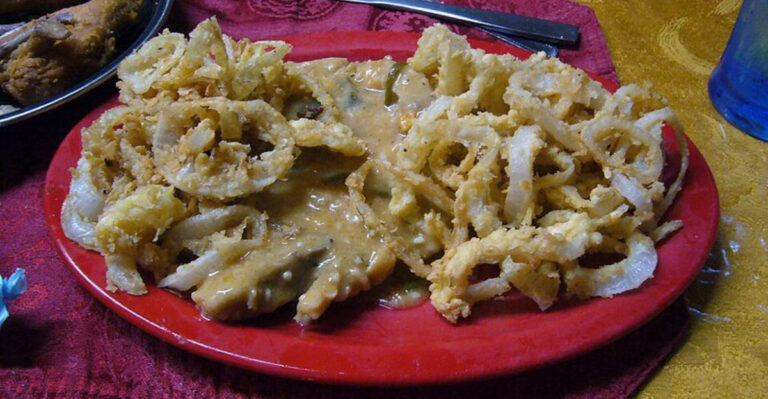 21 Old-School Meals People Love to Call “Boring” – Until They’re Actually Served One