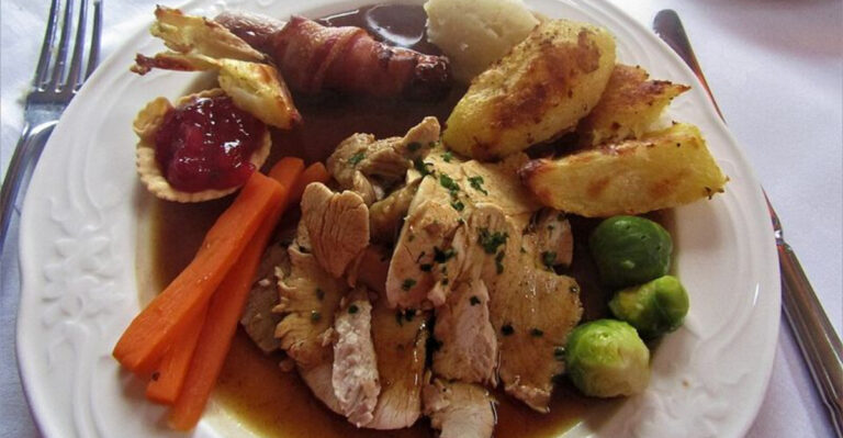 21 Old-School Meals That Quietly Lost to Takeout – Not to Better Cooking