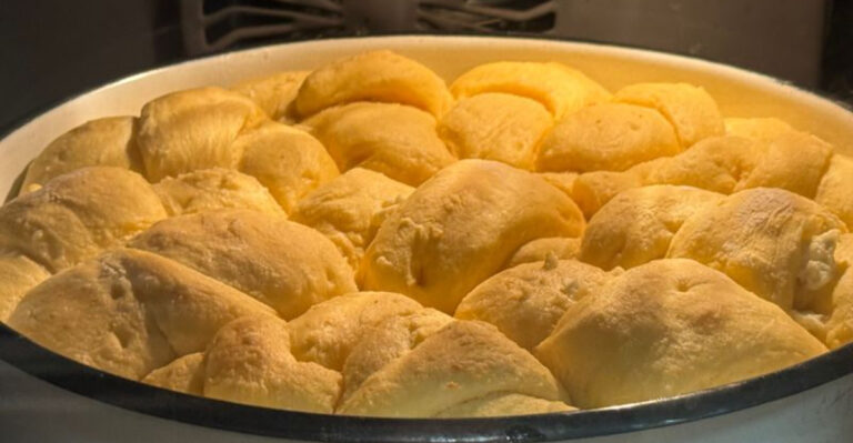 22 Family Recipes That Quietly Disappeared When Life Got Too Busy