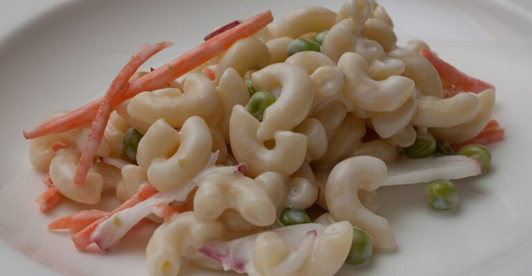 22 Foods That Social Media Loves to Mock – But Real Kitchens Never Stopped Making