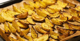 22 Foods That Used to Mean “We Have Nothing in the House” – Now They Feel Like Comfort