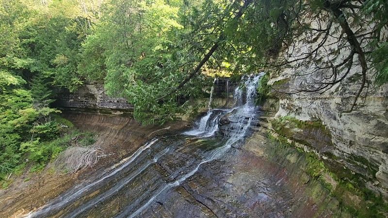 960 Acres of Protected Wilderness 960 Acres of Protected Wilderness