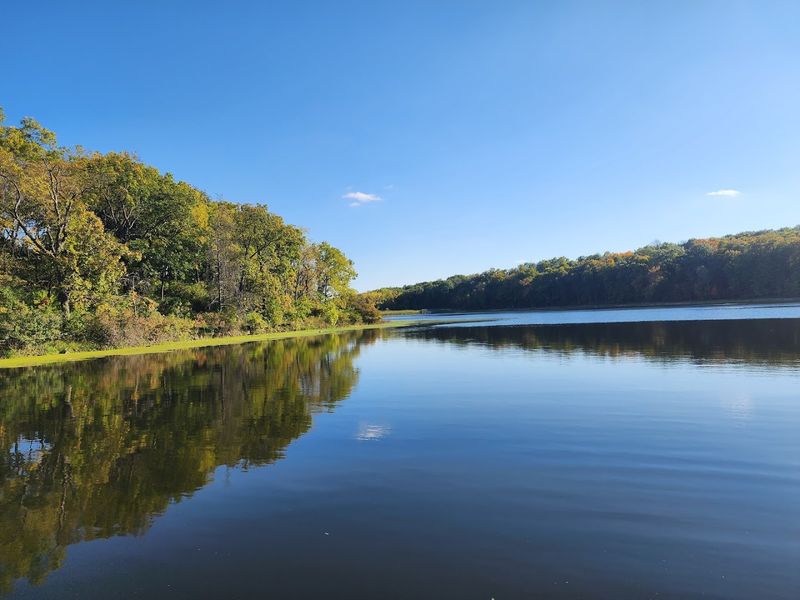 A 40-Acre Lake That Steals the Show