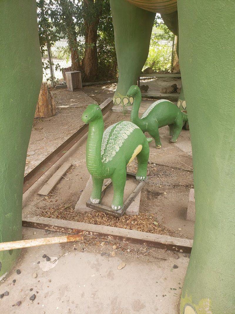 A Baby Brontosaurus That Steals Every Heart A Baby Brontosaurus That Steals Every Heart