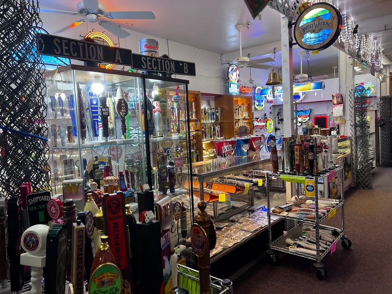 A Bar Right Inside the Market? Yes, Really A Bar Right Inside the Market? Yes, Really