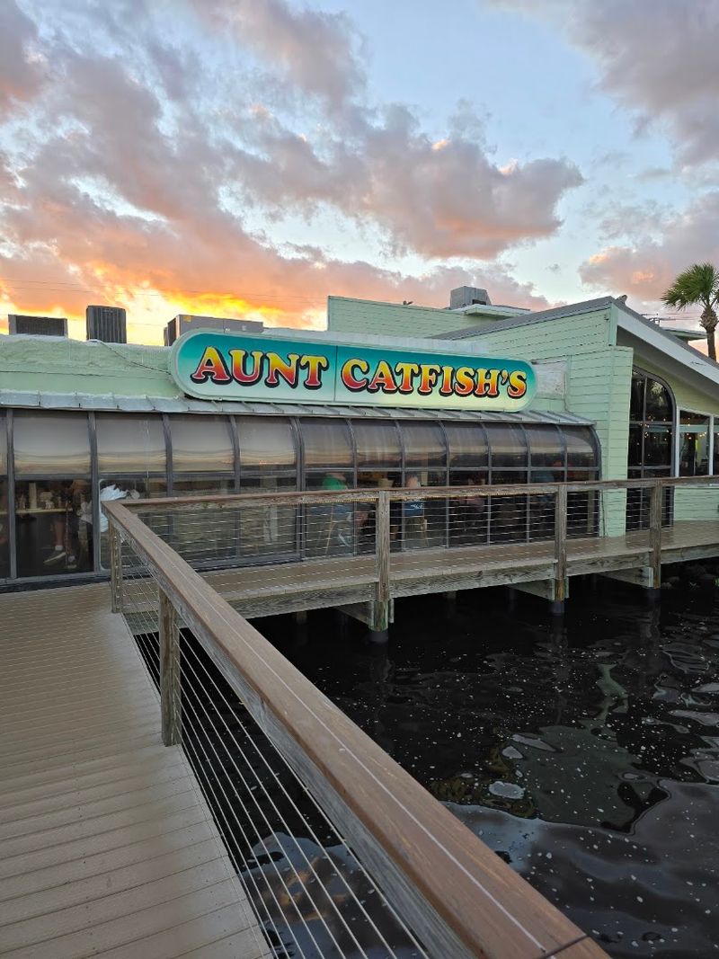 A Beloved Local Institution With Over 10,000 Five-Star Fans
