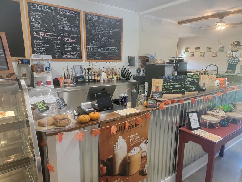 A Cafe That Feels Like Grandma's Kitchen A Cafe That Feels Like Grandma's Kitchen