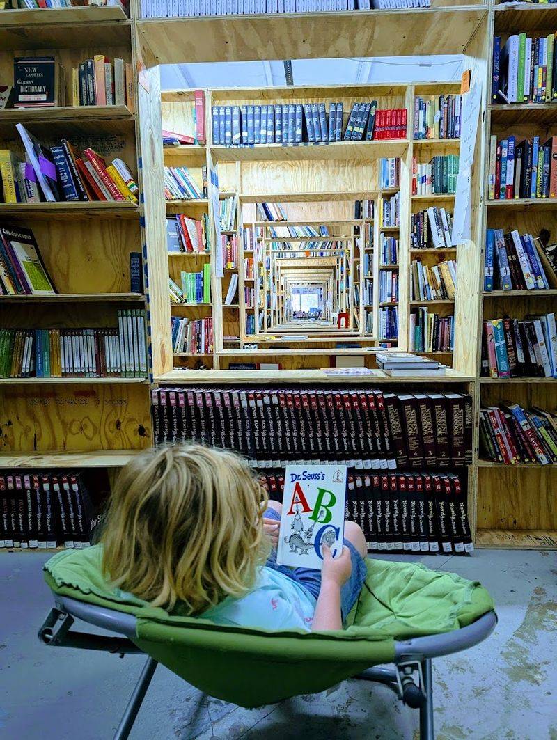 A Children's Section That Makes Young Readers Shine A Children's Section That Makes Young Readers Shine