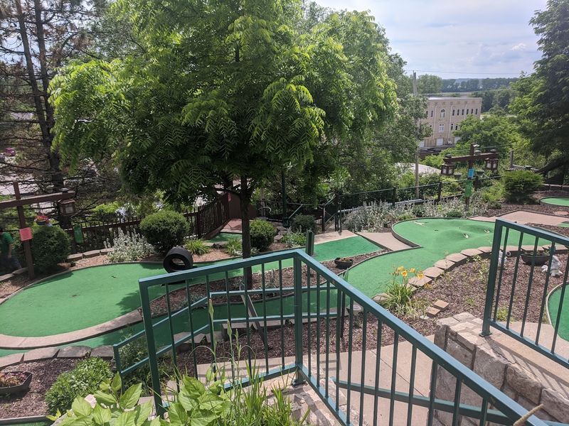 A Classic 18-Hole Course Built on a Hill A Classic 18-Hole Course Built on a Hill