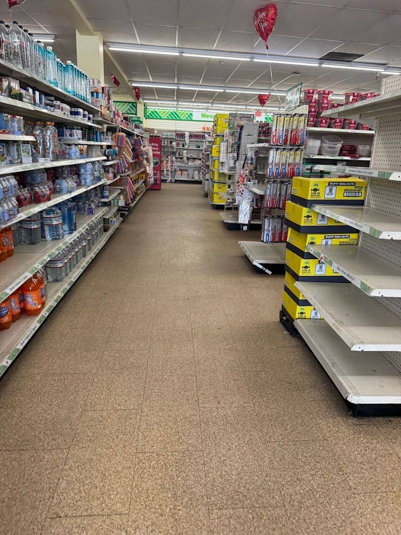A Clean and Organized Shopping Environment
