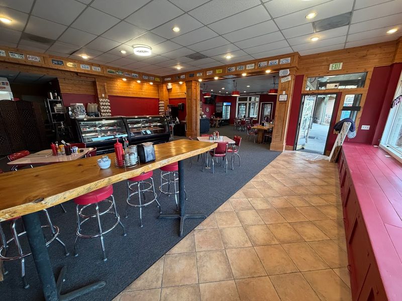 A Cozy Diner Atmosphere Right in Estes Park