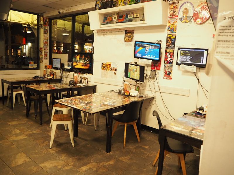 A Cozy, Intimate Space That Feels Like Home A Cozy, Intimate Space That Feels Like Home