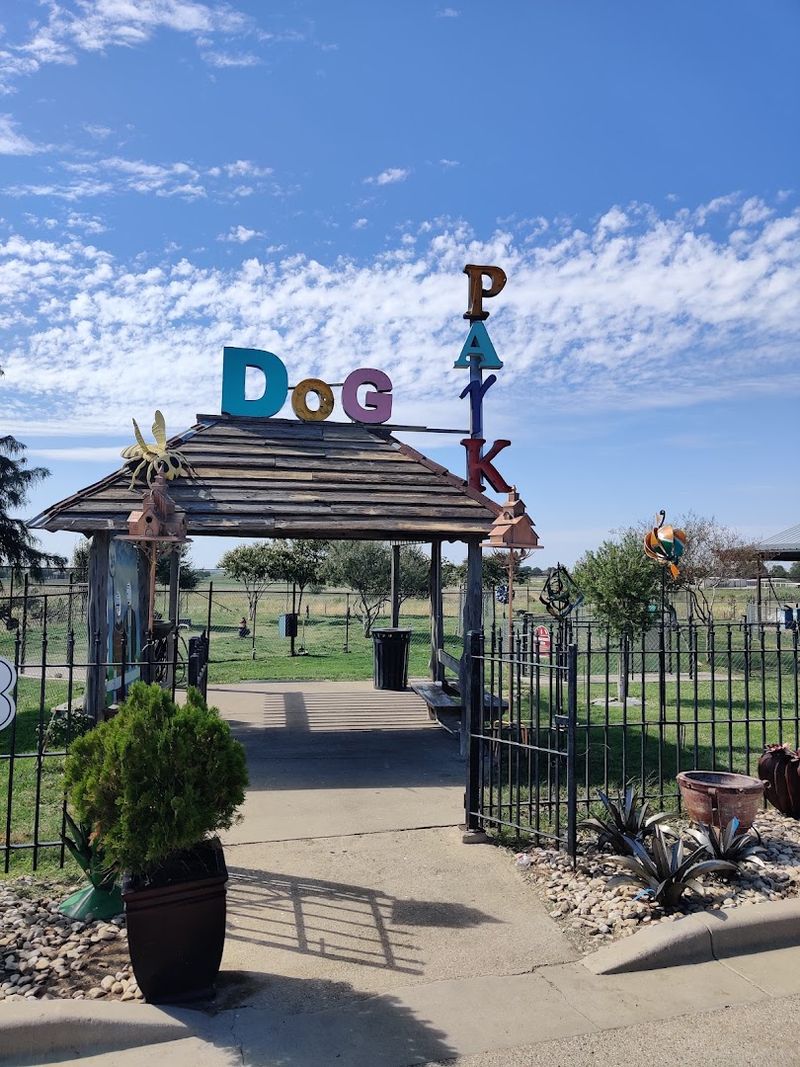 A Dog-Friendly Stop With Its Own Pet Rest Area A Dog-Friendly Stop With Its Own Pet Rest Area