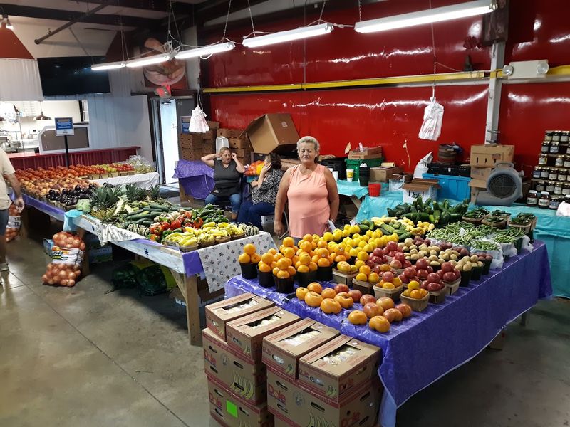A Food Area Worth Stopping At