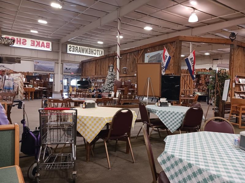 A Friendly, Family Atmosphere That Keeps Visitors Returning A Friendly, Family Atmosphere That Keeps Visitors Returning