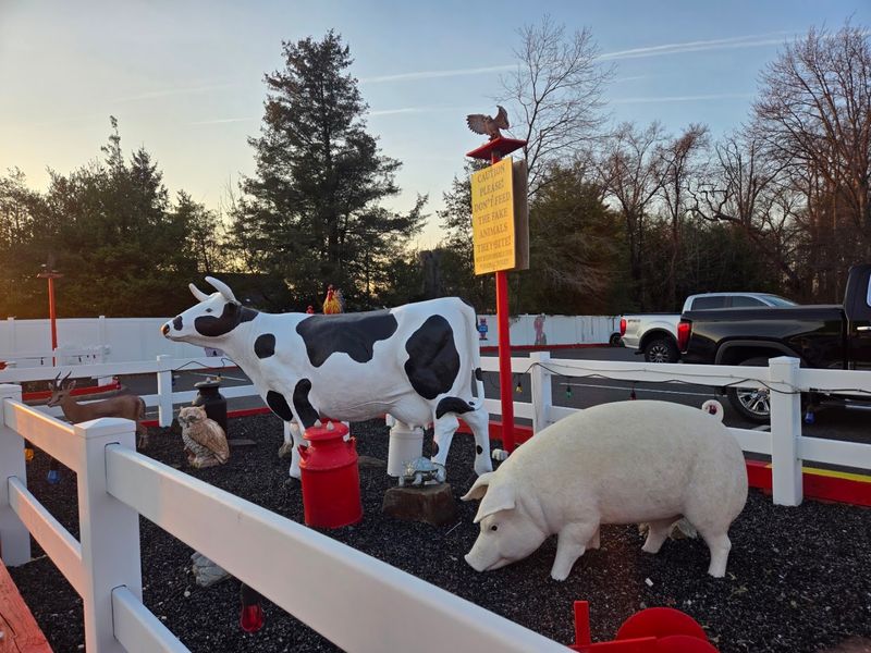 A Fun Animal Farm in the Parking Lot for Families A Fun Animal Farm in the Parking Lot for Families
