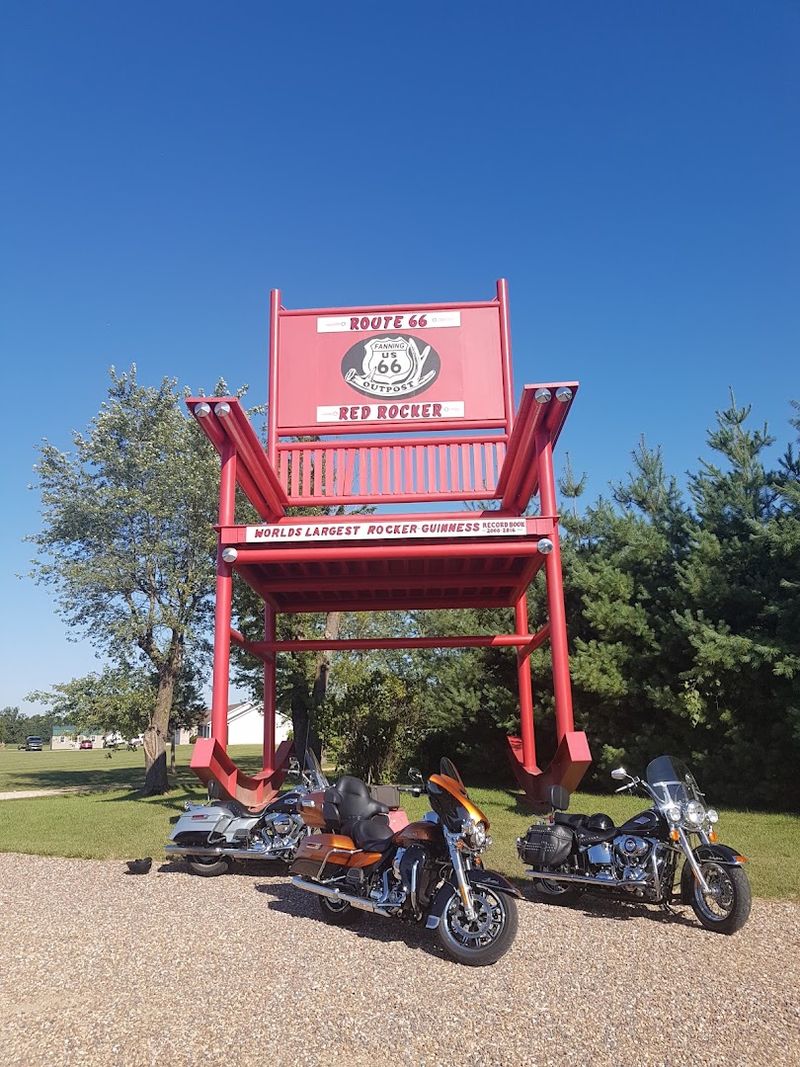 A Giant Steel Rocking Chair That Defies Expectations A Giant Steel Rocking Chair That Defies Expectations