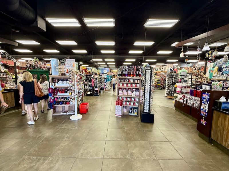 A Gift Shop That Feels Like a Texas Treasure Hunt A Gift Shop That Feels Like a Texas Treasure Hunt