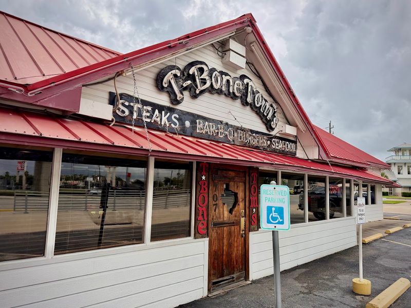 A Half-Century of Southern Cooking Heritage