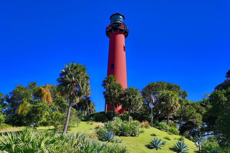 A Historic Lighthouse Built to Last A Historic Lighthouse Built to Last