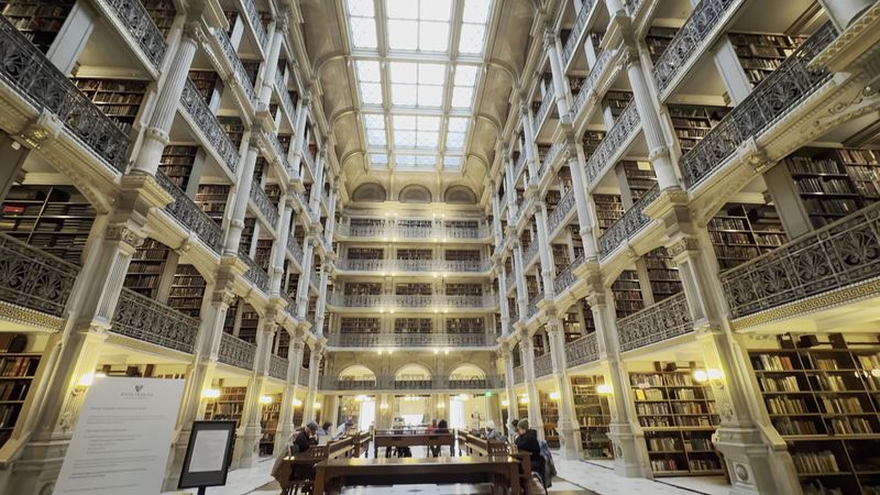 A Jaw-Dropping Interior That Feels Like Another World A Jaw-Dropping Interior That Feels Like Another World
